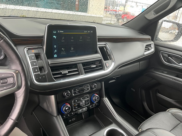 2023 Chevy Tahoe Silver Front screen